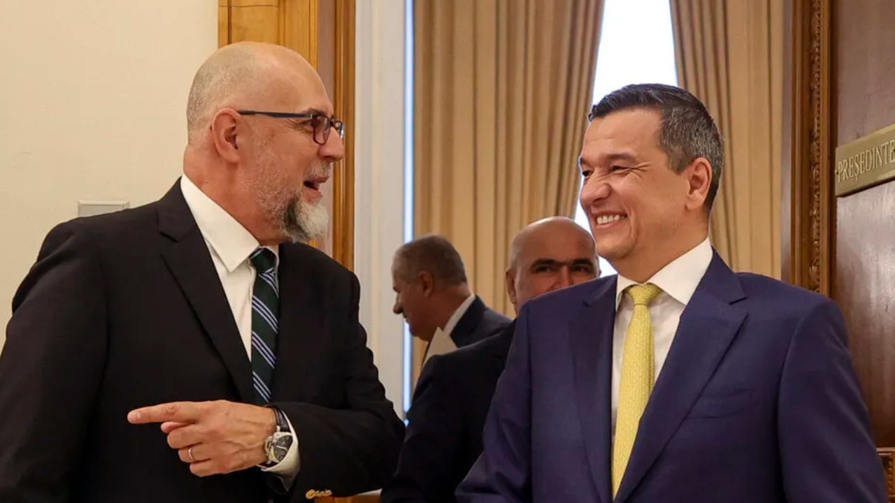 Kelemen Hunor acuză încălcarea protocolului coaliției de guvernare de către PSD: „În protocol scrie că niciun membru al coaliției nu semnează, nu votează moțiune simplă sau moțiune de cenzură”