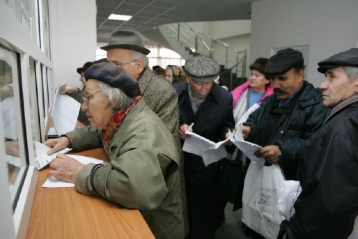 Care pensionari primesc indemnizația socială în luna decembrie. Anunţul momentului de la CNPP