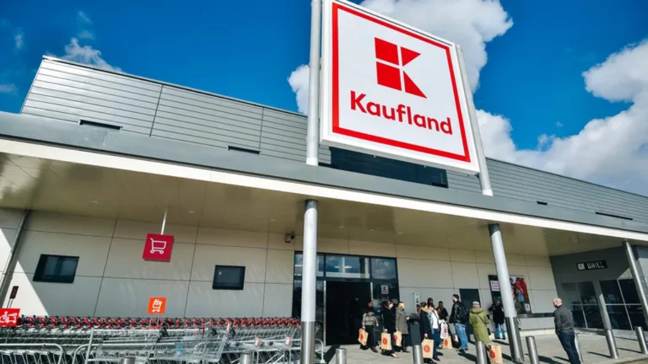 Kaufland vine în întâmpinarea clienților săi cu sute de produse românești noi, la prețuri incredibile