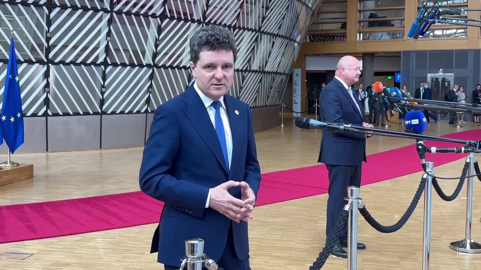 Prima declaraţie a lui Nicuşor Dan după ce USR i-a propus pe Radu Miruţă şi Irineu Darău la Ministeruul Apărării, respectiv al Economiei: „Am fost consultat în legătură cu amândoi”