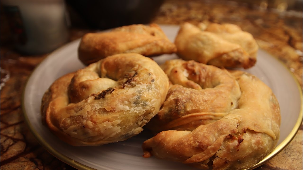 Rețeta de post delicioasă a Annei Lesko: plăcințele cu praz și cartofi. Sfaturile oferite de Silviu Biriș pentru perioada postului Crăciunului