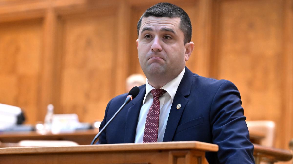 Radu Miruţă, propunerea USR pentru Ministerul Apărării, încearcă să-şi apropie PSD-ul: „Eu, de la guvernare, vă spun că e nevoie de PSD acolo. Nu ne putem face că nu are voturi”