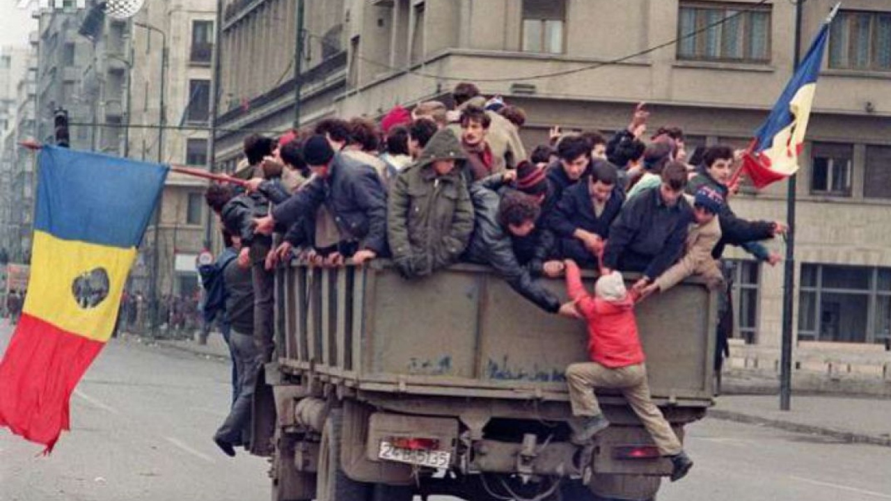 CNSAS avertizează cu privire la narațiunile false legate de Revoluția din 1989: „Peste evenimentele petrecute acum 36 de ani s-au așezat straturi după straturi de minciună, dezinformare și fake-news istoric sau jurnalistic”