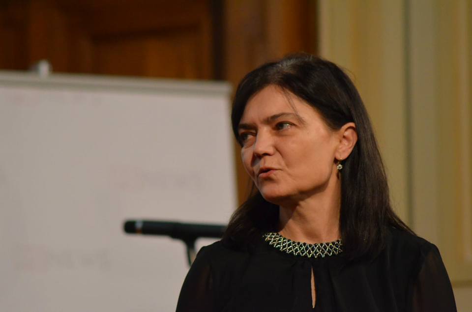 A murit jurnalista Simona Popescu. Mesajul trist transmis în ultimele ore de viață: „Dacă citiți aceste rânduri, înseamnă că am pierdut definitiv lunga mea luptă cu cancerul, începută acum 30 de ani”