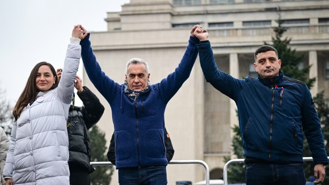 S-a rupt ”blocul suveranist”. Motivul pentru care încercarea de a-l suspenda pe Nicușor Dan a fost, momentan, abandonată