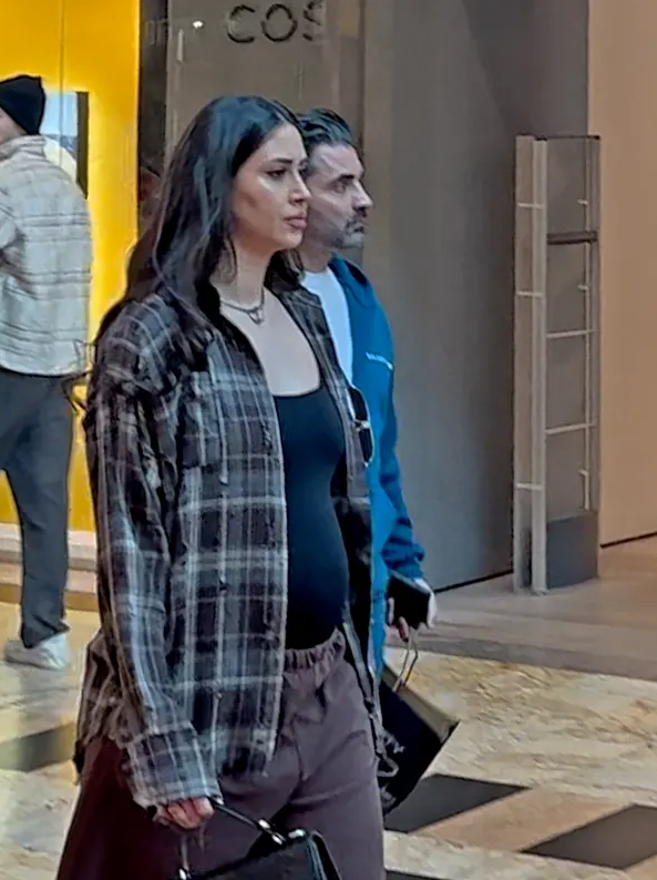 Pepe si Yasmine shopping