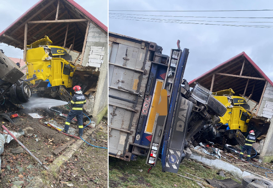 Accident teribil. Un TIR a intrat într-o casă din Bacău, imagini şocante/ O şoferiţă a părăsit locul accidentului pentru a nu rata programarea la coafor