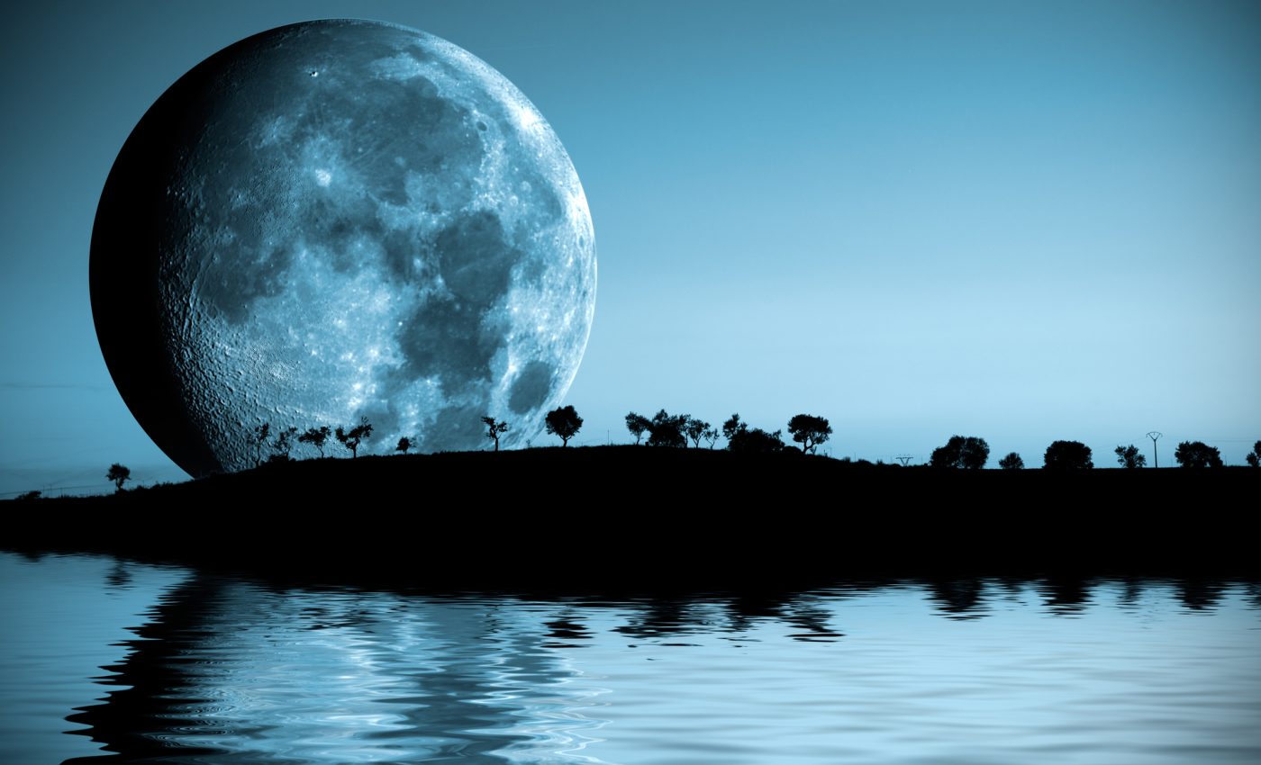 Horoscopul lunii FEBRUARIE 2026. Se activează sezonul Peștilor, o eclipsă solară și un retrograd!