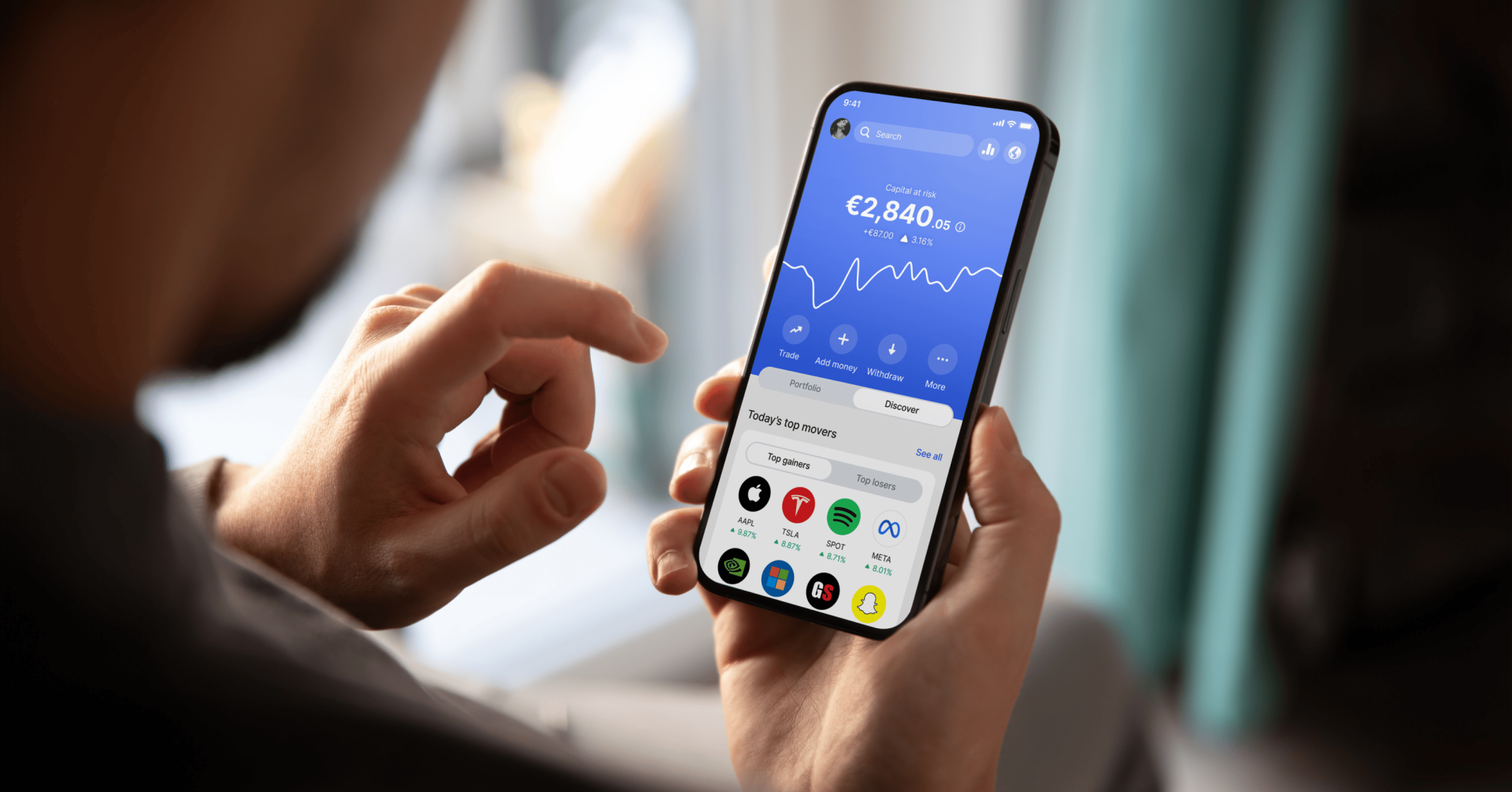 Cum să faci bani dacă ai un card Revolut. Nu se percepe comision din ianuarie 2026!