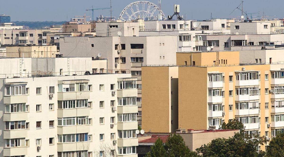 Lovitură la bugetele românilor: Balcoanele sunt impozitate dublu în 2026. Ce schimbări aduc noile taxe locale