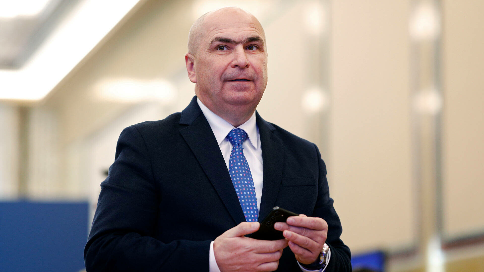 Cum explica Ilie Bolojan eliberarea din funcţia de ministru al Educaţiei a lui Daniel David abia după 22 de zile: „Demisia domnului David s-a suprapus cu perioada de sărbători”