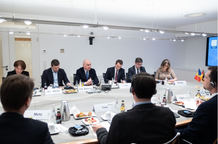 Premierul Bolojan, în vizită în Germania. Astăzi se întâlnește cu cancelarul Friedrich Merz