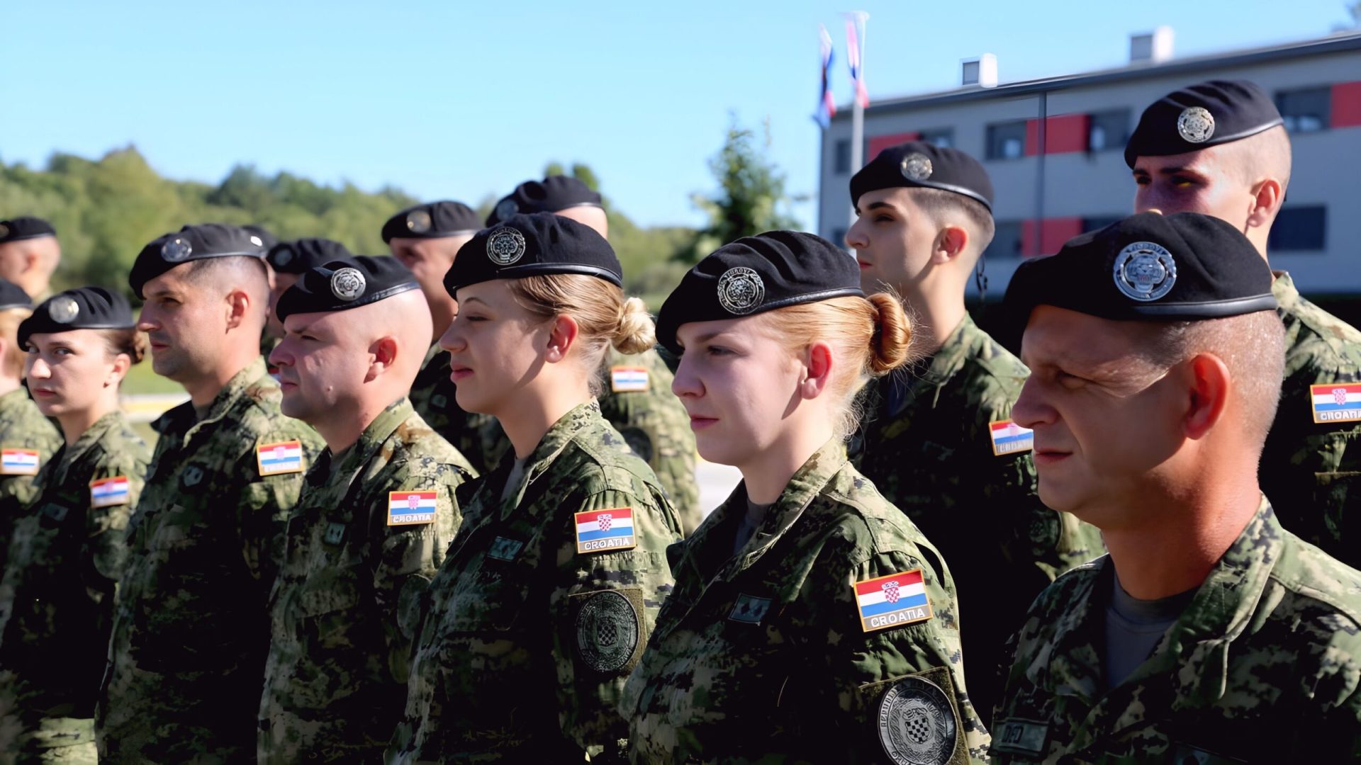 Justificarea ministrului Apărării din Croaţia, după ce a fost reintrodus serviciul militar obligatoriu: „Îi ajută pe tineri să scape de obiceiurile proaste”