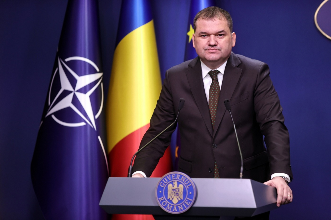 Ministerul Dezvoltării a publicat proiectul de lege privind reducerea cheltuielilor în administraţie. Tăieri de 10% a cheltuielilor şi reducerea numărului de posturi ocupate