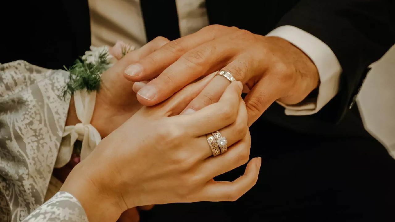 Italienii iubesc româncele! La două din zece căsătorii mixte din Italia, mireasa este româncă. Italiencele se feresc de conaționalii lor