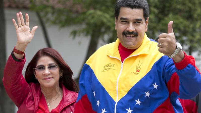 Nicolas Maduro şi soţia au fost scoşi din Venezuela pe calea aerului. Cine este „şoferul de autobuz” ajuns preşedinte care l-a înfuriat pe Trump