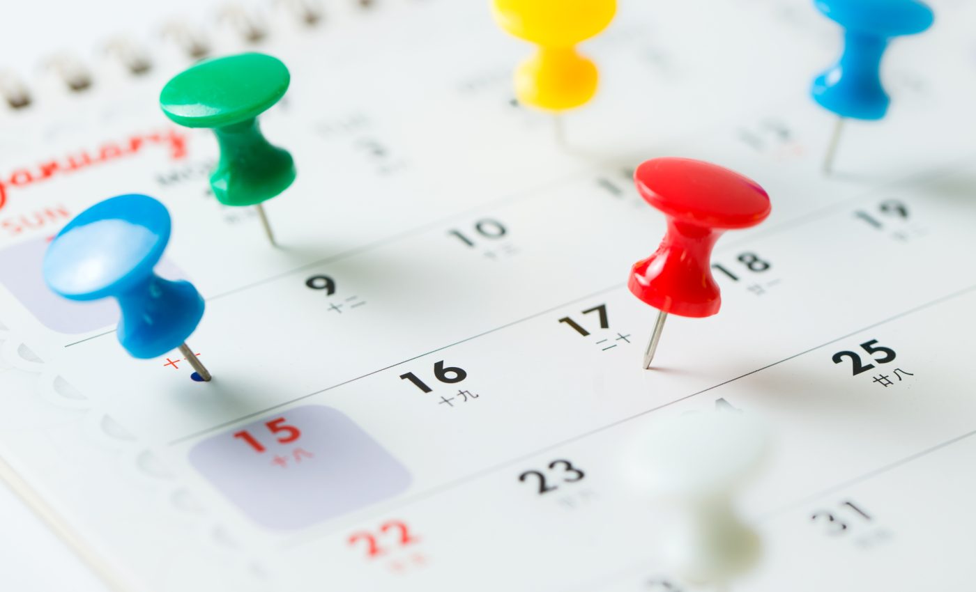 Ești născut într-una dintre aceste 8 zile? Numerologii spun că ești conectat cosmic la NOROC