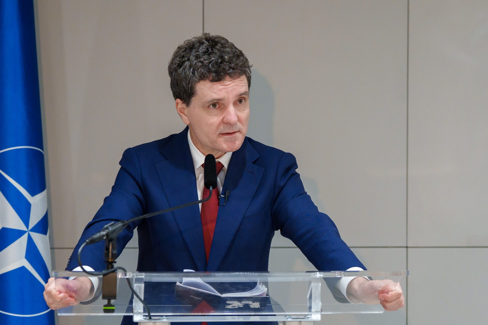 Nicuşor Dan a promulgat legea. 