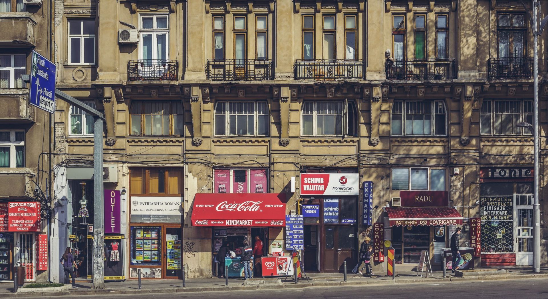 Mulţi proprietari încalcă legea fără să știe. Ce este interzis prin lege în apartamentele de bloc