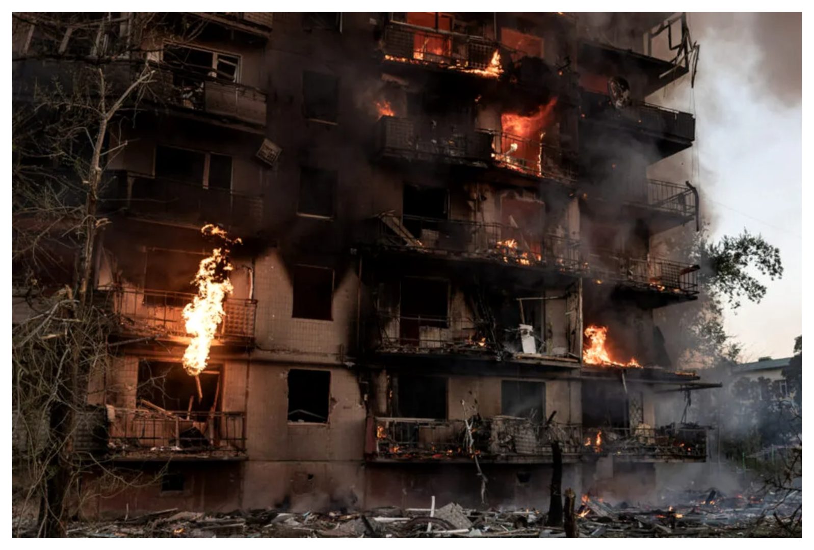 Război în Ucraina. Bombardamente masive, Rusia susține că atacă orașe ucrainene pentru a le „elibera”