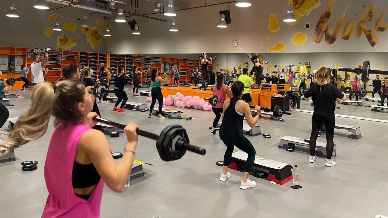 Cât costă un abonament la sală în 2026. Prețurile diferă în funcție de serviciile alese