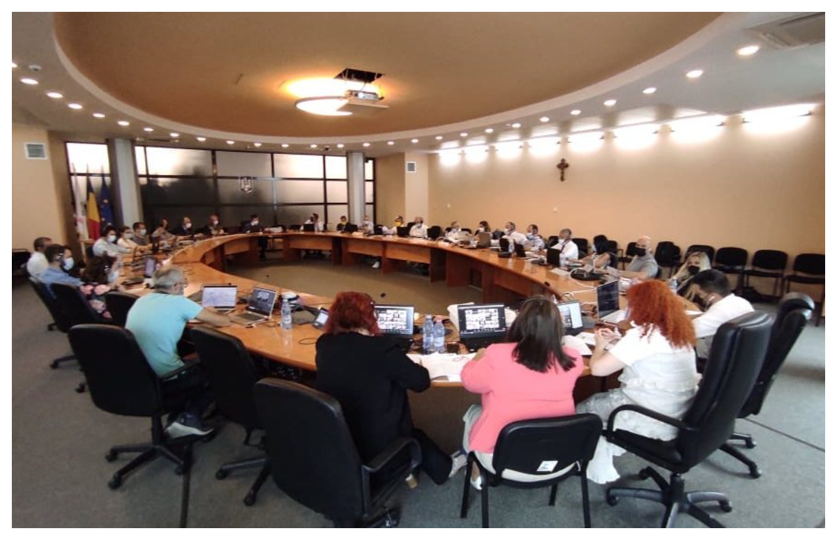 Câți bani primește pe lună un consilier local în 2026