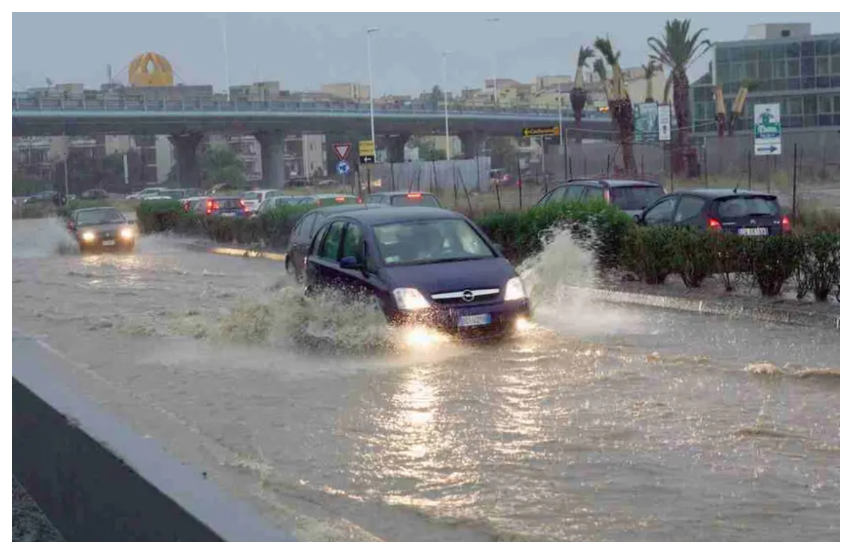 Cod roşu de fenomene extreme. Avertisment de ultimă oră de la MAE