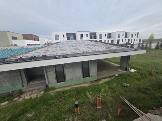 Vila care va fi demolată