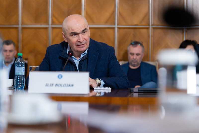 Premierul Bolojan aplică reforma 2 în 1: Pachetul 3 de austeritate, aprobat la pachet cu măsurile de relansare economică