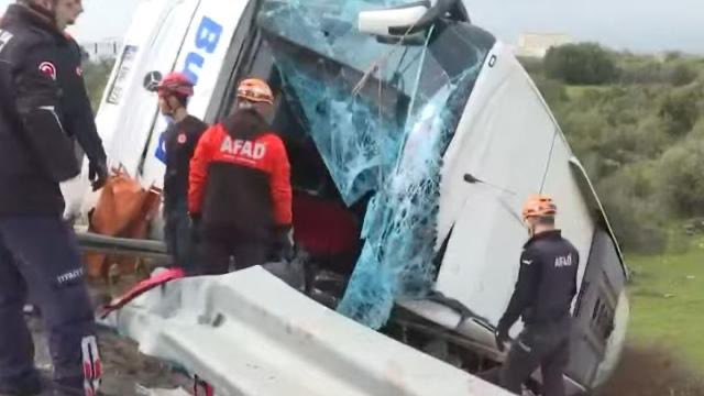 Opt morţi după un accident grav produs în Antalya VIDEO
