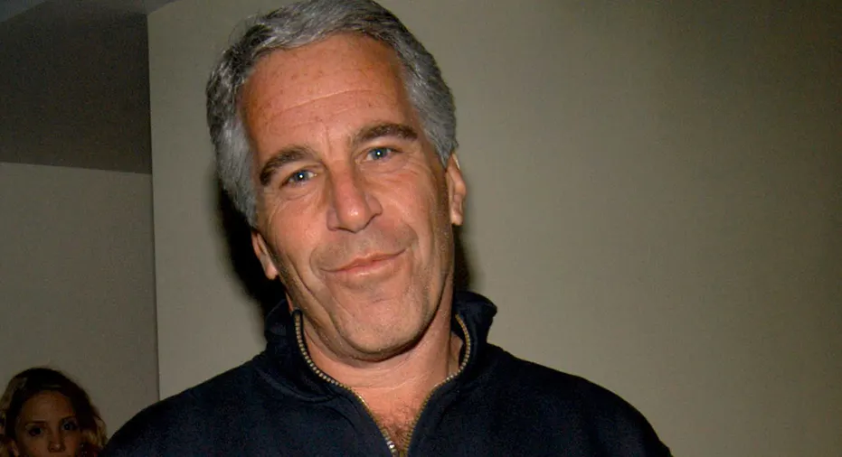 Cazul șocant al elevei românce racolate de Jeffrey Epstein: Miliardarul i-a promis bani și carieră. Mama a știut tot și nu a intervenit