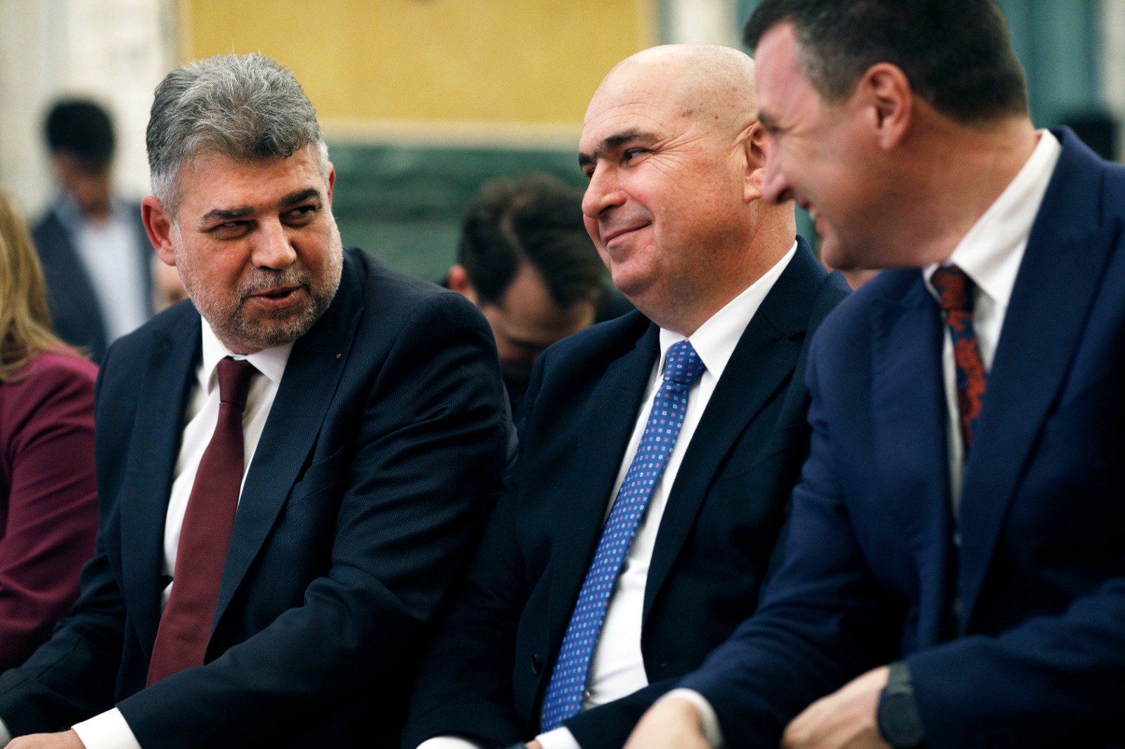 EXCLUSIV Marcel Ciolacu pune tunurile pe Ilie Bolojan și-l acuză de sărăcirea populației: „Consumul a scăzut cinci luni la rând. S-a mărit TVA-ul, s-au mărit accizele, dar se încasează tot mai puțin la bugetul de stat”