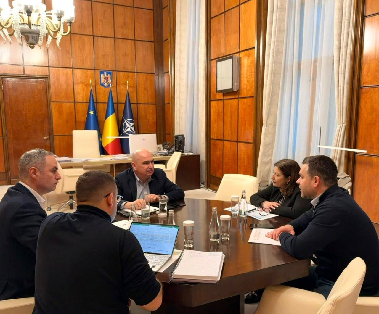 Pică Bolojan? Ședință crucială la PNL, luni seară. ”Săbiile” sunt deja ”ascuțite”