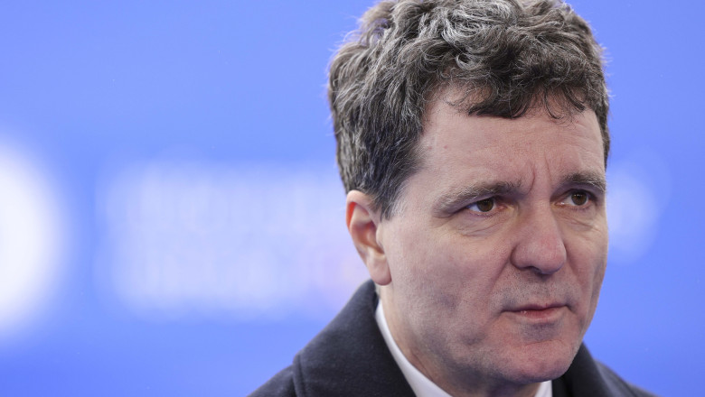 Nicușor Dan, atac dur la adresa CCR: „Evident că este o tergiversare”. Reforma pensiilor speciale, amânată pentru a cincea oară