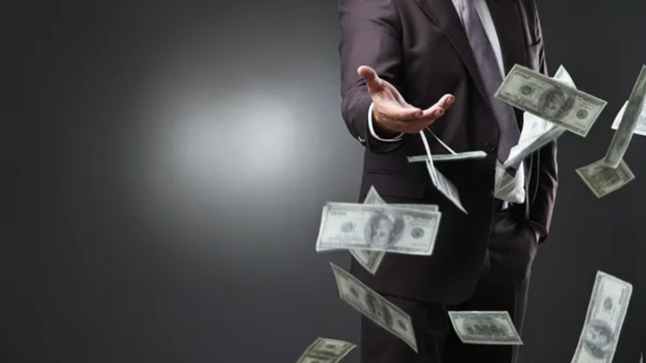 O companie din China și-a premiat angajații cu 24 de miloane de euro. Fiecare a primit cât a putut să numere: „Cine nu și-ar dori să lucreze acolo?”