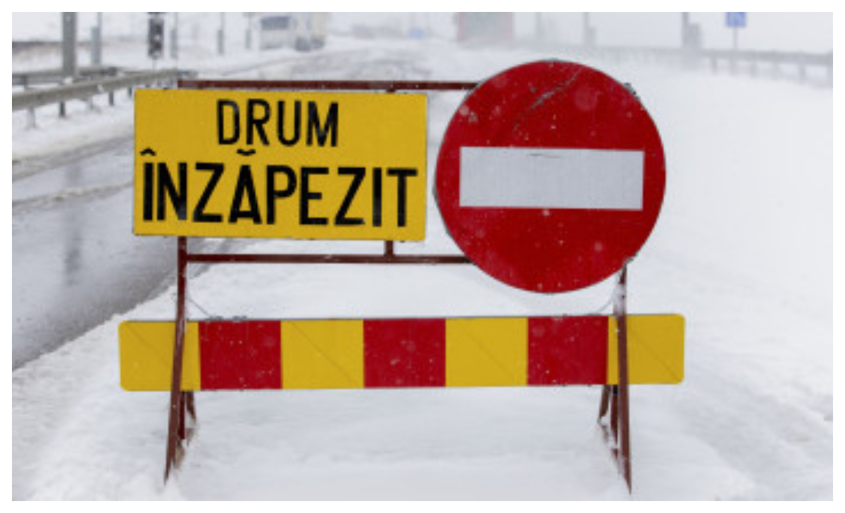 Haos în țară din cauza ninsorilor și a viscolului. Lista drumurilor închise din cauza nămeților