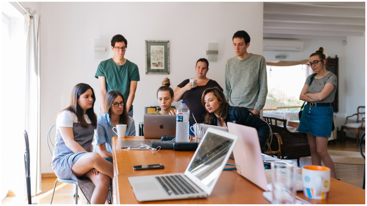 Piața muncii în 2026: doar 34% din companii cresc veniturile. Rezultatele unui studiu