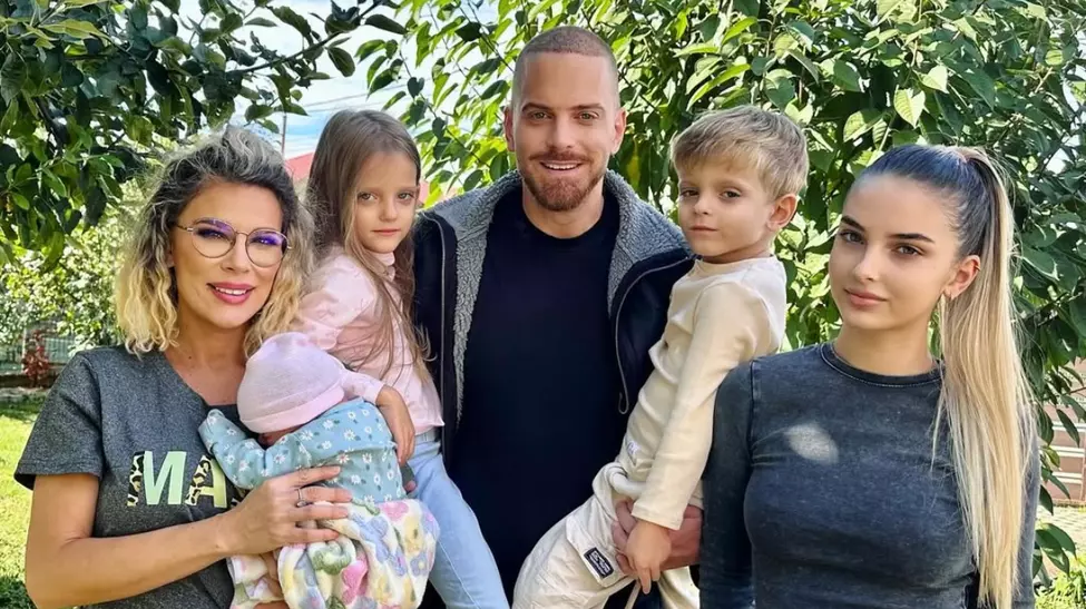 Anunţ surprinzător făcut de Alina Laufer după aproape 13 ani de căsnicie. „Şi noi ne-am schimbat”