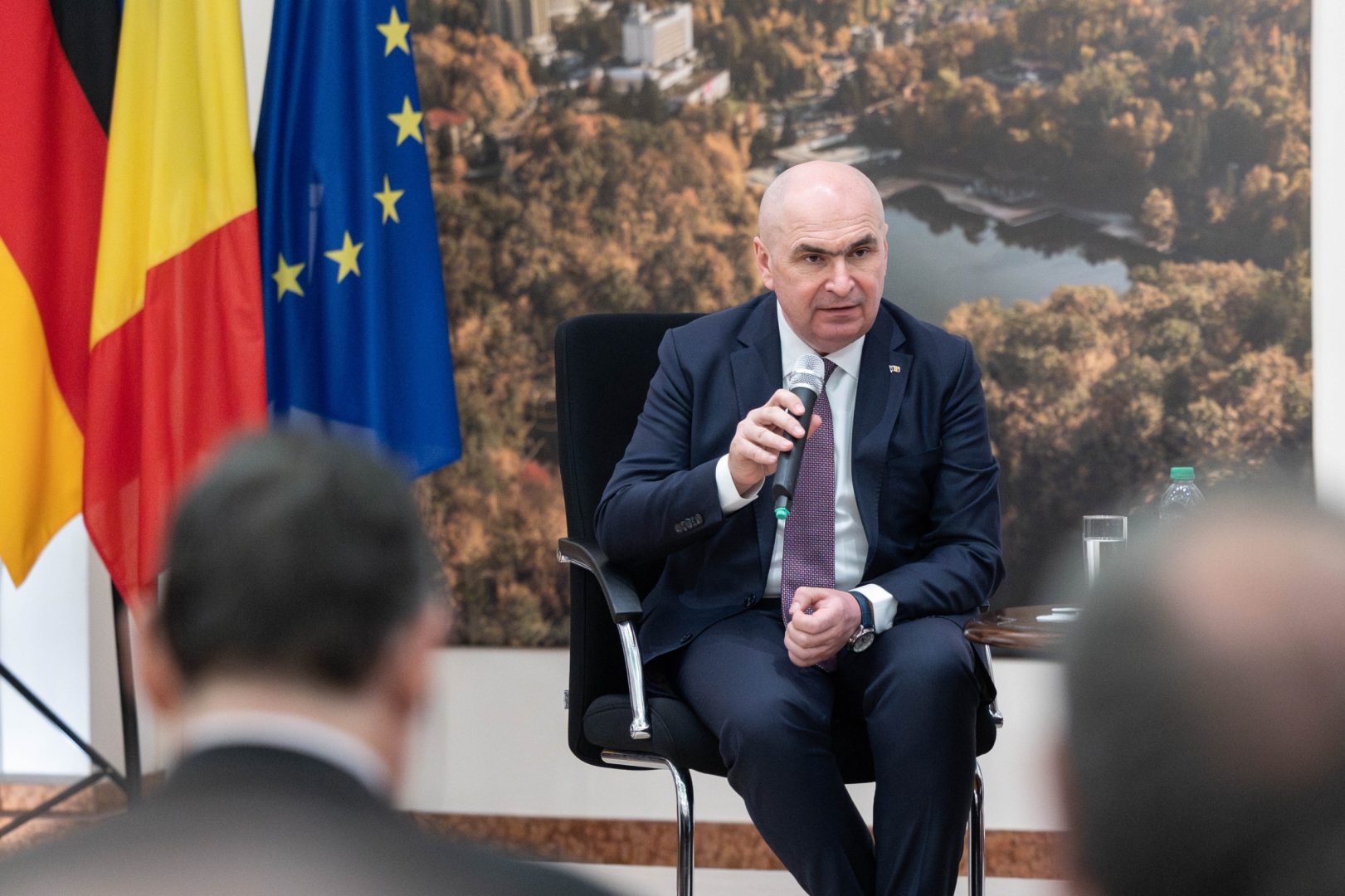 Ilie Bolojan, la întâlnirea cu primarii: „Avem nişte deficite foarte mari, nici eu nu sunt încântat că trebuie să plătim taxe în plus”