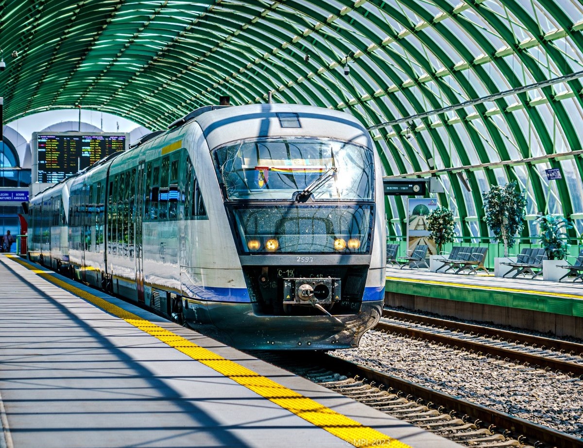 CFR Infrastructură anunţă trenuri directe spre Aeroportul Otopeni din Ploieşti. Lucrările ar costa 1,8 miliarde de euro