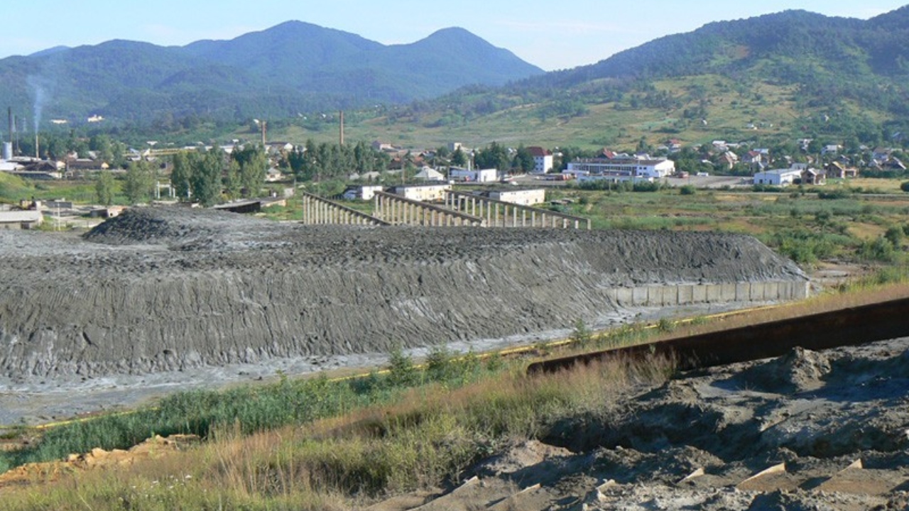 Statul român vrea să caute aur, argint și metale rare în apele din Maramureș. Remin, compania de stat care vrea să facă exploatarea are datorii de peste 600 de milioane de lei