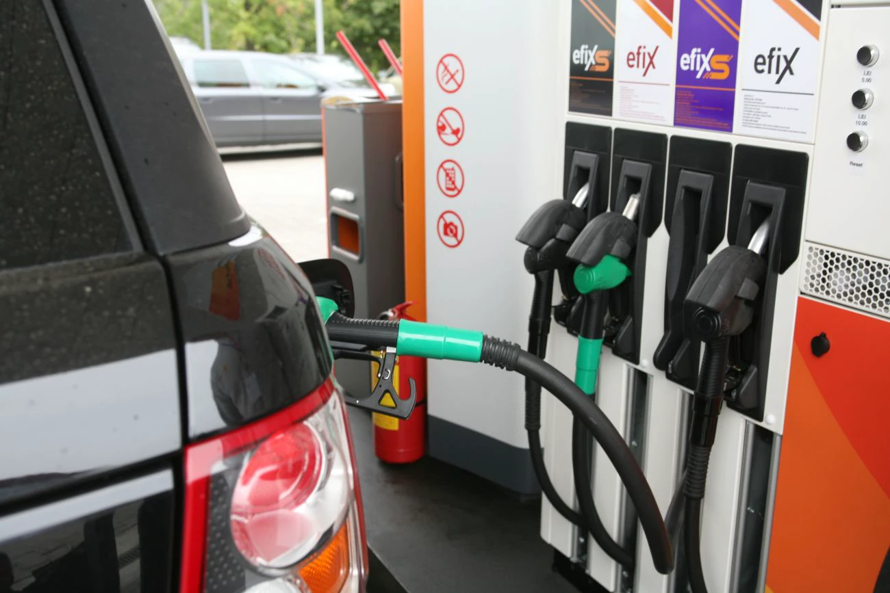 Unul dintre cele mai mari lanţuri de benzinării din România plănuieşte angajări masive de personal. Compania va deschide 13 staţii noi de alimentare