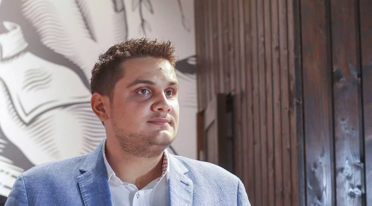 Ilie Dragne, mâna dreaptă a lui Liviu Dragnea, a câştigat în instanţă peste 1 milion de lei de la fiul fostului premier. De unde provine datoria lui Dragnea Jr