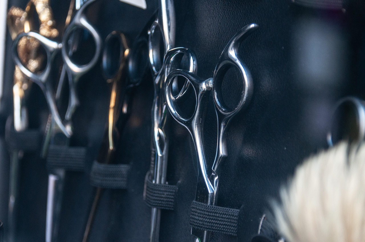 Cum se ascute corect forfecuța pentru cuticule. Ce pași trebuie să faci dacă nu mai taie atât de bine