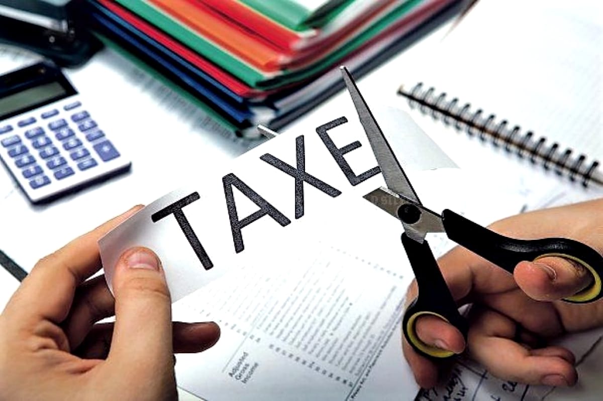 Primăriile au început să aplice din nou reduceri la impozitul pe proprietate. Ce români dau mai puţini bani şi ce se întâmplă cu cei care au apucat să plătească mai mult