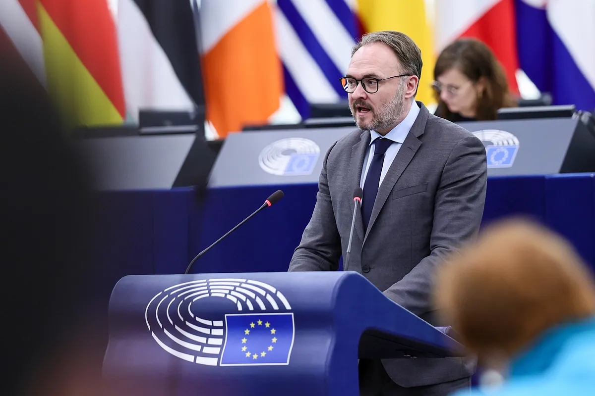 Comisarul european pentru Energie propune măsuri pentru a reduce facturile consumatorilor casnici cu 200 de euro pe an: „Există o problemă a preţului pe care trebuie să o luăm foarte în serios”