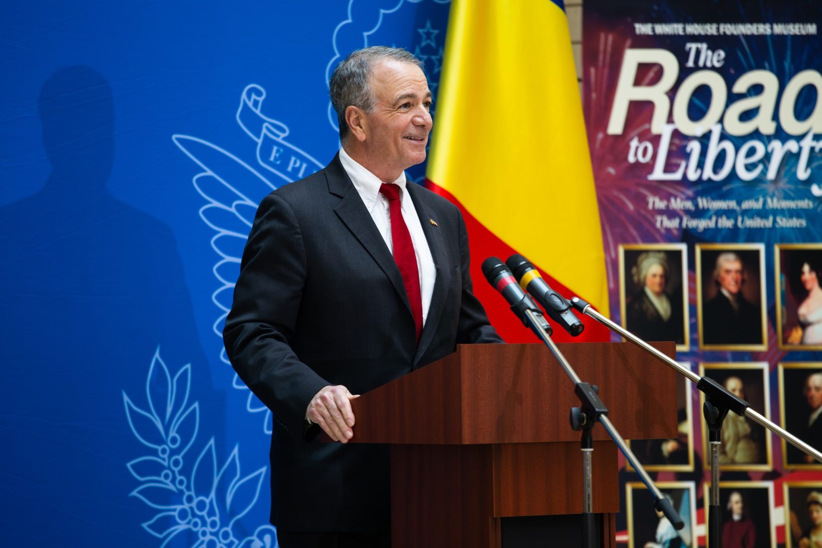 Ambasadorul SUA la București invită autoritățile de la București să aplice din nou pentru programul Visa Waiver: România este binevenită