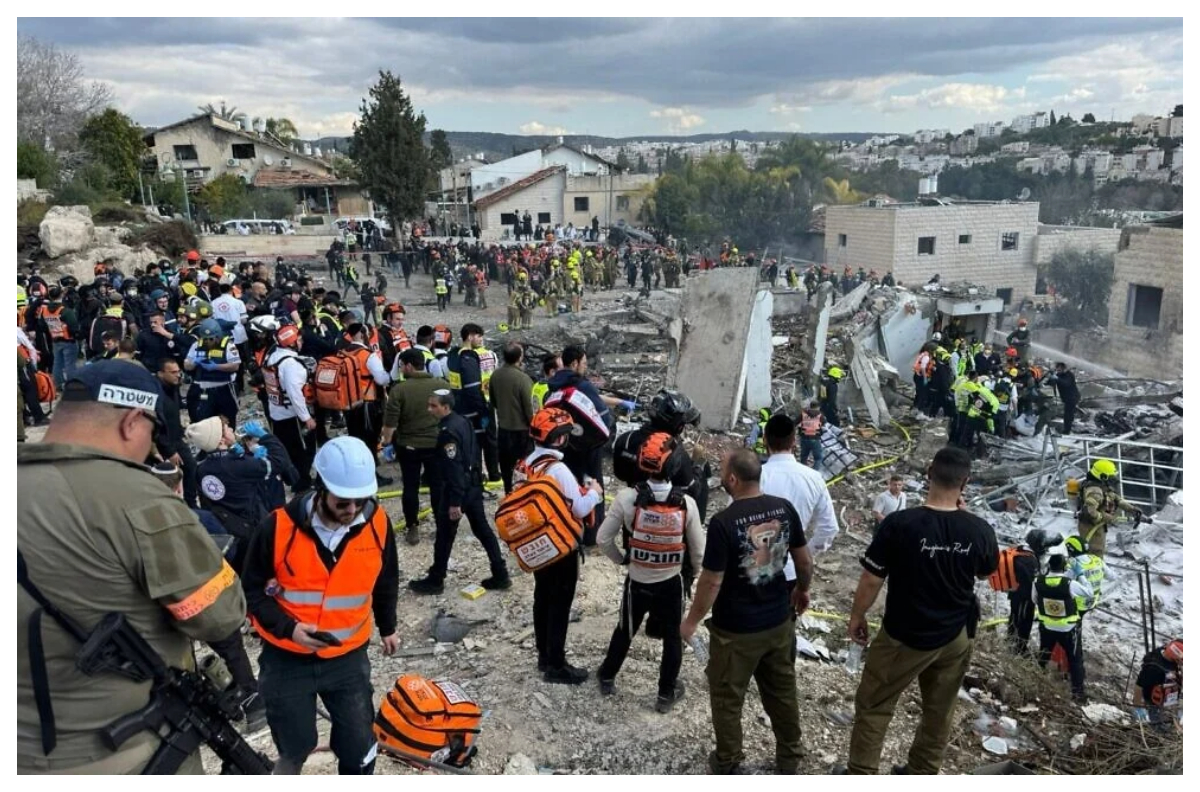 O rachetă iraniană a trecut de Iron Dome şi a lovit lângă Ierusalim. Cel puţin 8 morţi VIDEO