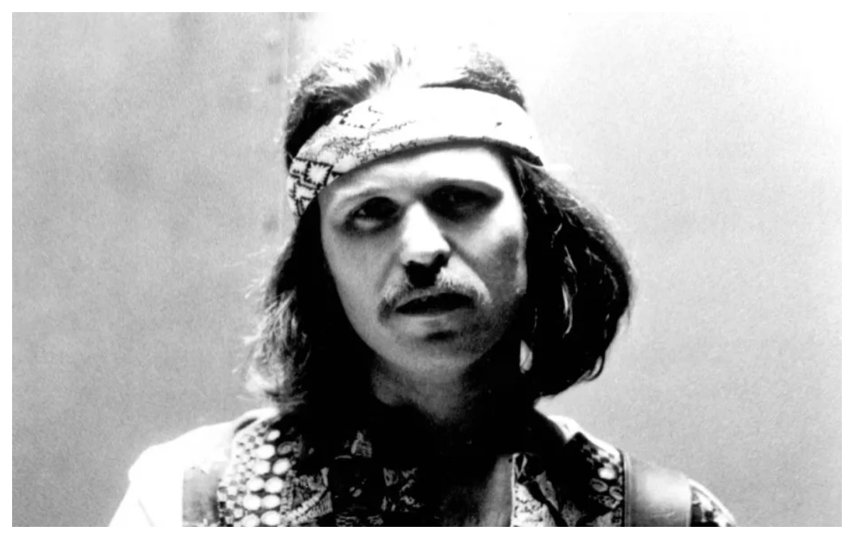 A murit Joseph „Country Joe” McDonald, al cărui cântec antirăzboi a devenit hit mondial VIDEO