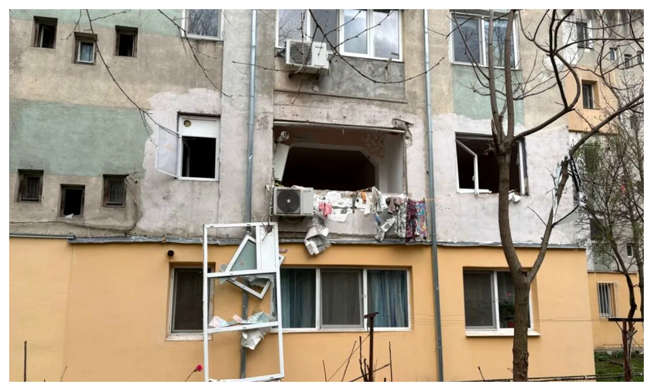Cazul Rahova, repetat la Caracal. Explozie într-un bloc de locuinţe